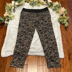 The Loft bohemian pants, size 6 with floral design.